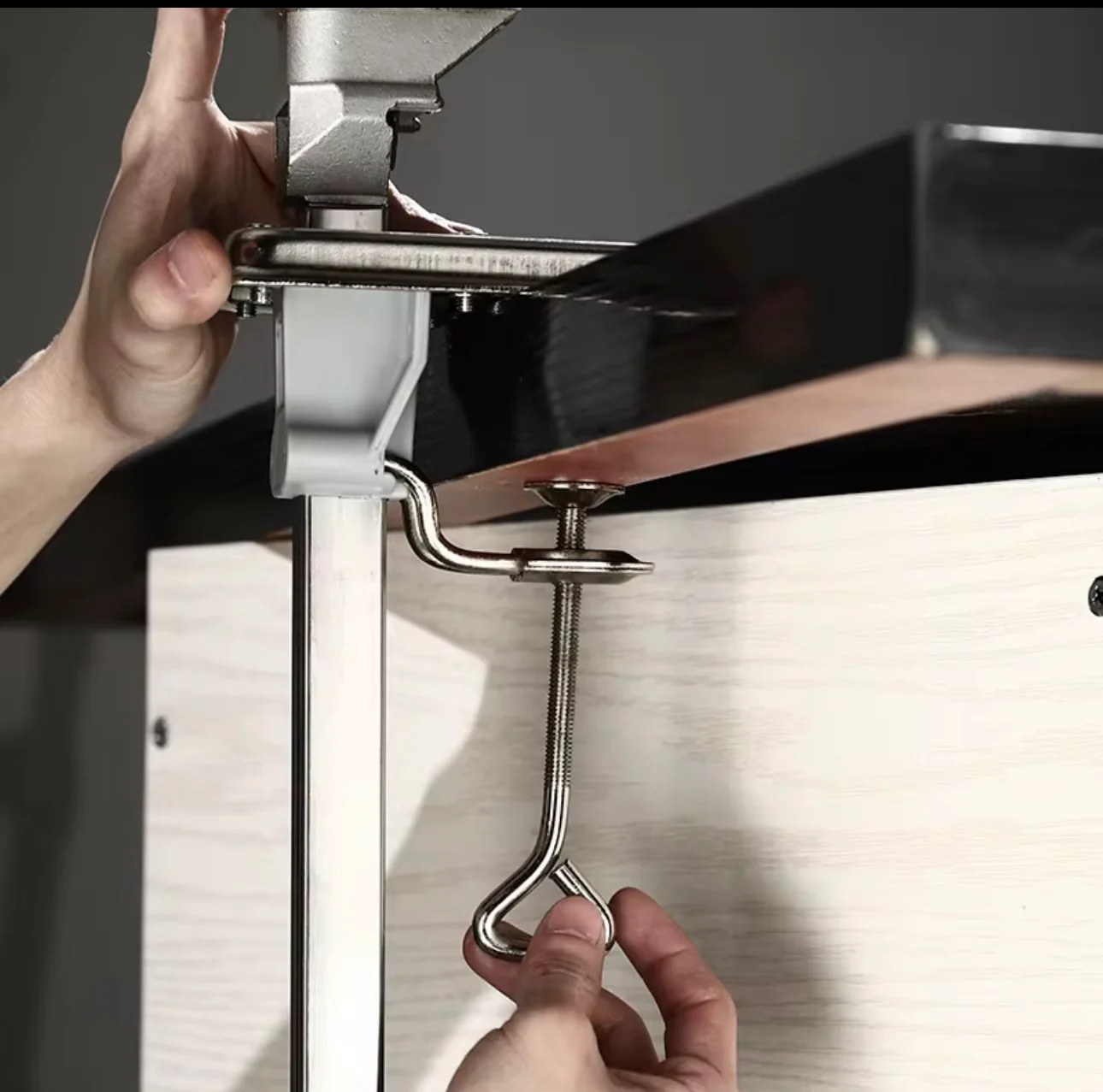 Commercial Kitchen Bench Mounted Can Opener - Image 3